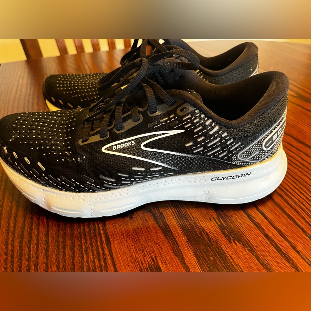 Brooks Glycerin 20 running shoes